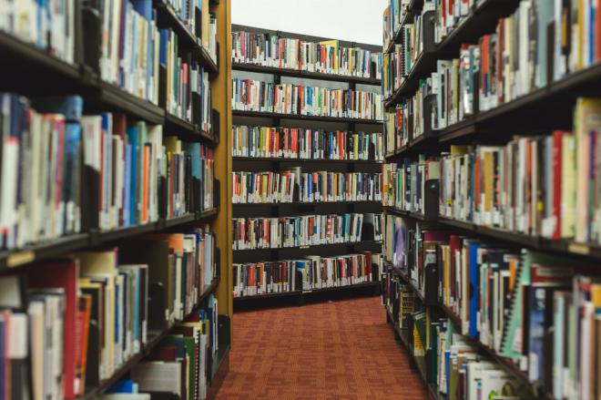 Las bibliotecas públicas de Canarias opinan sobre la censura
