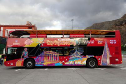 Santa Cruz pone en marcha el servicio de las guaguas turísticas