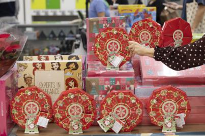 HiperDino cuida tu belleza esta Navidad y lanza 10 diferentes calendarios de adviento de cosmética y perfumería con precios para todas las economías