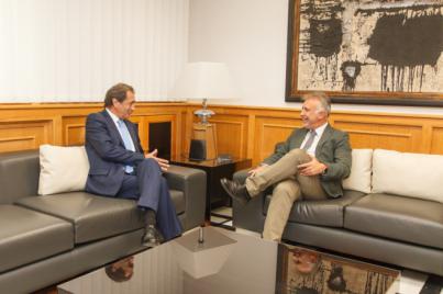 Torres agradece a las Cámaras de Comercio su colaboración en el reparto de los 1.144 millones a las empresas
