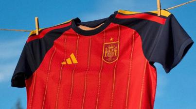 España presenta la nueva camiseta para el Mundial 2026