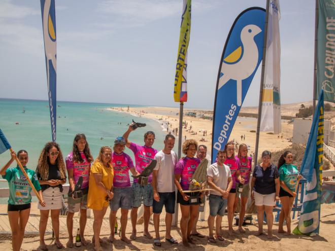 Fuerteventura corona a las campeonas mundiales de Freestyle
