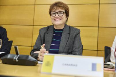 Canarias recuerda a Migraciones que solo han salido 410 menores con asilo y 171 por las vías exprés y ordinaria