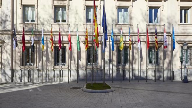 El PSOE insta al Gobierno a fortalecer el autogobierno de las CCAA