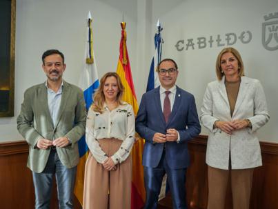 El Cabildo recibe al nuevo presidente del CD Tenerife, José Daniel Díaz