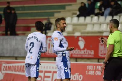 El CD Tenerife gana y es más líder de su grupo en Primera Federación