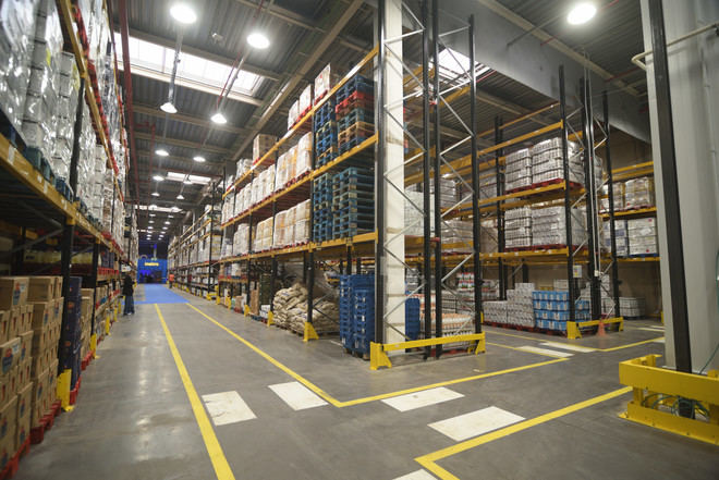 Makro abre su primer centro de distribución en Tenerife