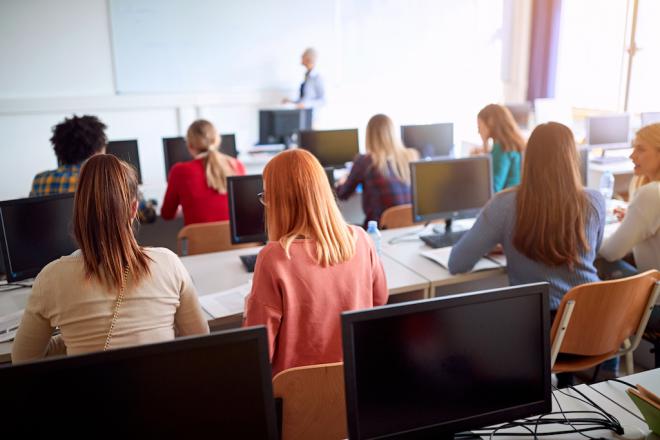 La oferta de plazas de Grado de Enfermería en las universidades canarias, es insuficiente