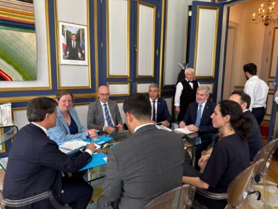Clavijo y Valls unen fuerzas por las RUP