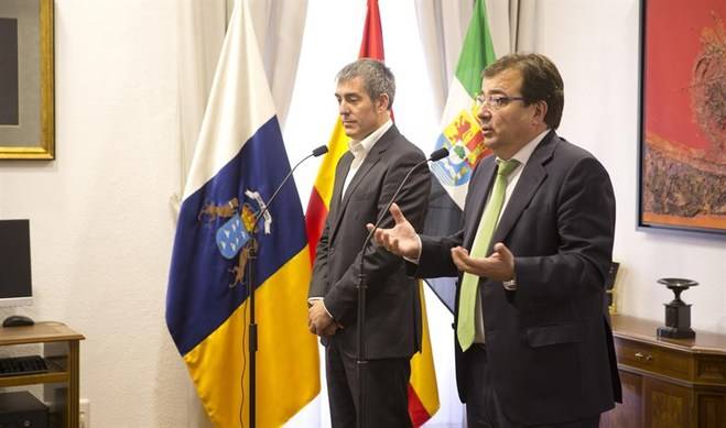 Vara y Clavijo piden a Rajoy una reunión urgente de presidentes autonómicos