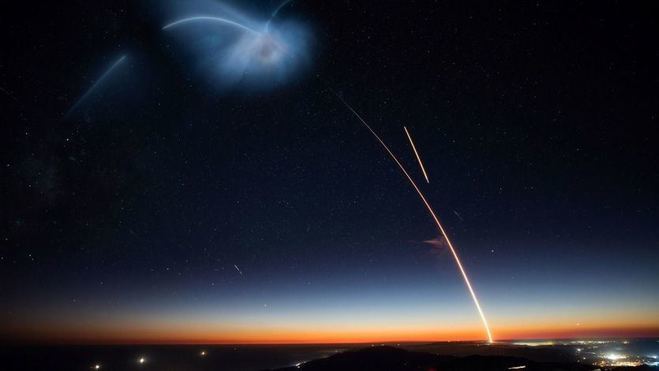 El cohete chino sin control cae en el Pacífico Sur tras crear una gran alerta en España