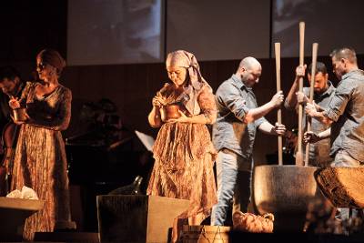 La compañía Pieles presenta este sábado su espectáculo musical “Canto al trabajo”