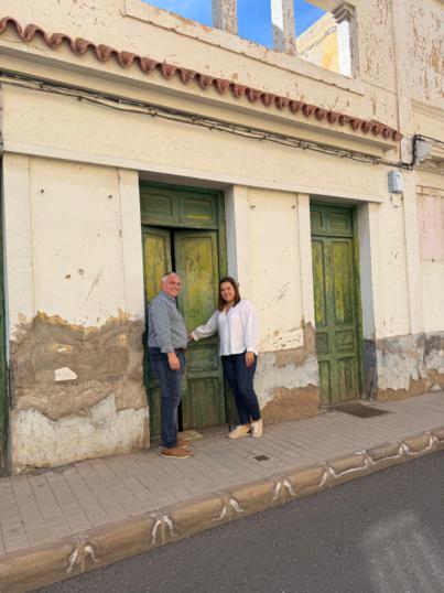 La Aldea de San Nicolás culmina la compra del Cine Viejo