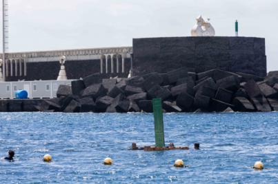 Contramapas acaba su tercera edición en La Restinga con un homenaje a las víctimas de la ruta canaria