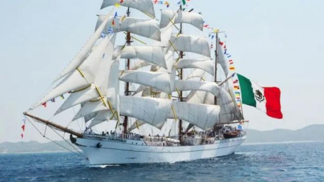 El buque-escuela mejicano ‘Cuauhtémoc’ recala al puerto de Santa Cruz de Tenerife