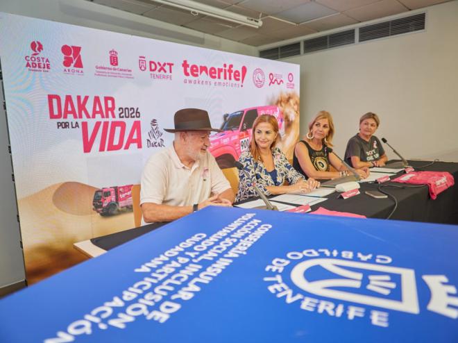 El Cabildo apoya la participación solidaria del piloto Rafael Lesmes en el Dakar 2026