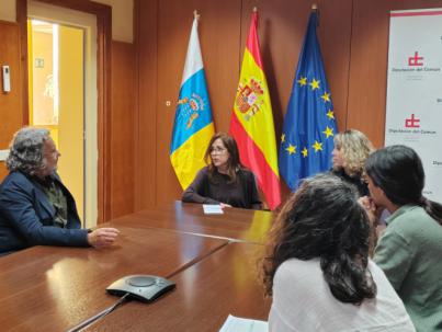 Lola Padrón y Derecho al Techo se reúnen para abordar la crisis de la vivienda