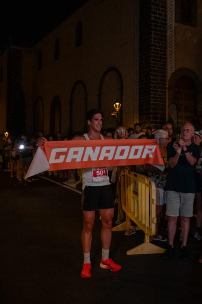 La Hospiten 8KM Orotava inunda de emoción el casco villero