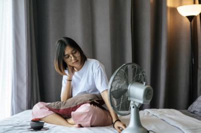 Dormir mal por el calor: qué hacer al día siguiente para no arrastrar el cansancio