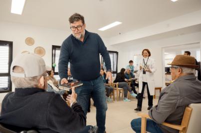 San Bartolomé: la fuerza de una sociedad que envejece con orgullo