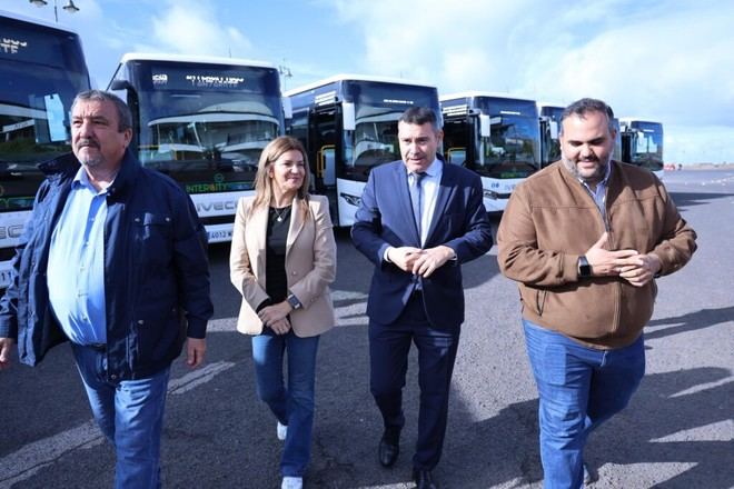 Lanzarote aprueba nuevo reglamento del transporte público terrestre
