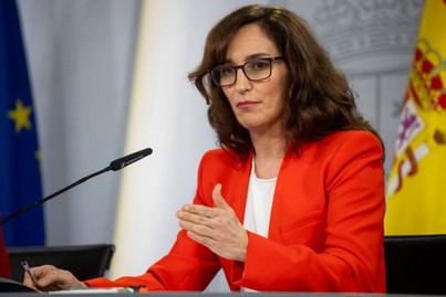 El Gobierno refuerza el acceso universal a la sanidad para extranjeros sin residencia legal