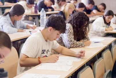 Inicio de la PAU con el examen de Lengua Castellana y Literatura