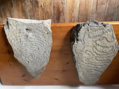 El Museo Arqueológico Benahoarita recibe dos antiguos grabados rupestres