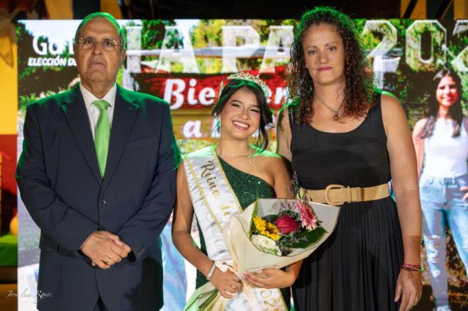 Noelis Gabriela Arzola Torres, de 16 años, Reina de las fiestas de La Paz