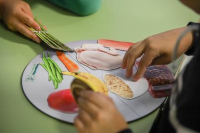 Los talleres ‘A la mesa con HiperDino’ aterrizan en Lanzarote para promover una alimentación saludable