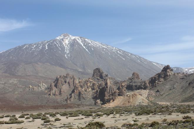 Colectivos ecologistas solicitan la paralización del nuevo PRUG del Teide