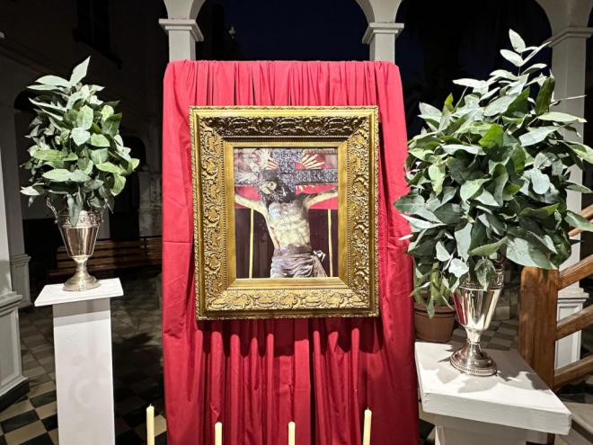 Pantalla gigante en la plaza de San Juan para seguir la Bajada del Cristo de Telde