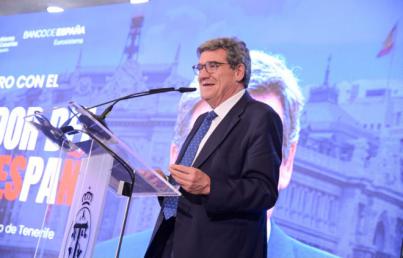 CEOE Tenerife debate sobre el crecimiento empresarial