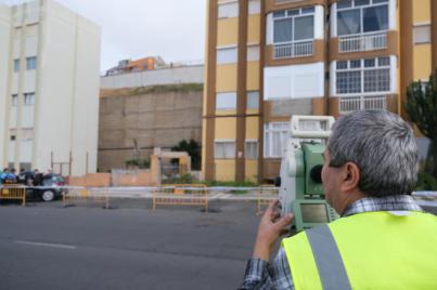 El Ayuntamiento comienza los trabajos en el muro de Miller Bajo