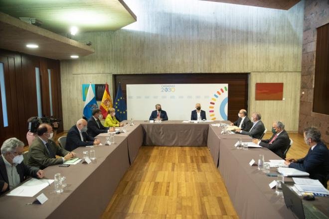 Rodríguez promueve el consenso para defenderse ante cambios en la financiación autonómica