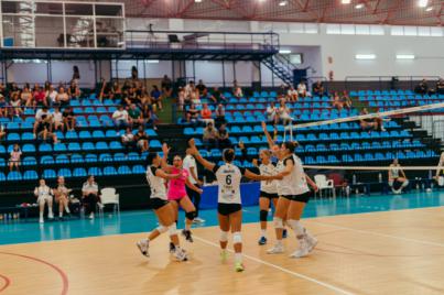 El Arona Voley suma su segunda victoria de la temporada