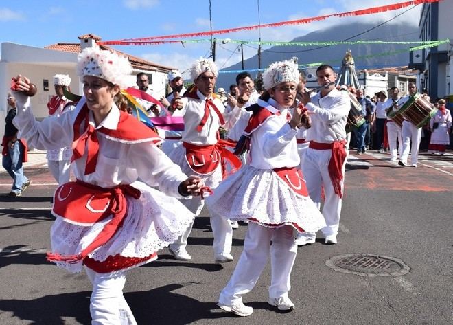 Los Llanillos celebra la festividad de la Virgen de Candelaria