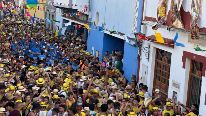 La Aldea contagia la alegría de la Bajada de la Rama