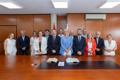 Esther Monzón preside la toma de posesión del nuevo director del SCS