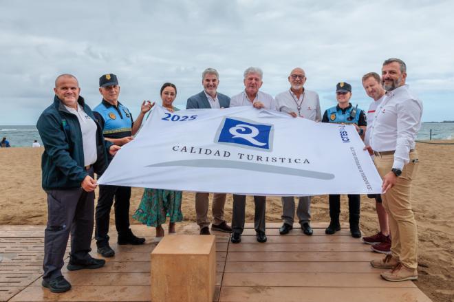 La playa de Las Canteras confirma su calidad ambiental