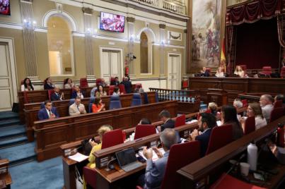 El Parlamento aprueba la inclusión de La Graciosa en la letra del himno
