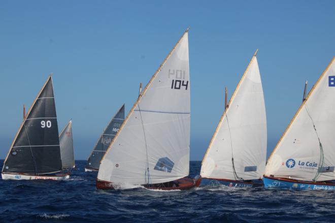 Máxima igualdad en el arranque de la III Copa Vela Latina del Sur