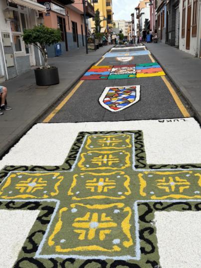Puerto de la Cruz se viste de color en la celebración del Corpus Christi