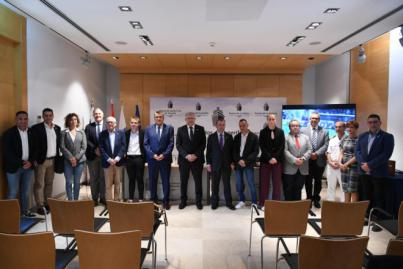 Puertos reconoce al Club Deportivo Tenerife su vinculación histórica con el puerto chicharrero