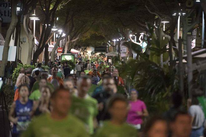 Miguel Ángel Vaquero y Pili Ramos ganan la NightRun Santa Cruz