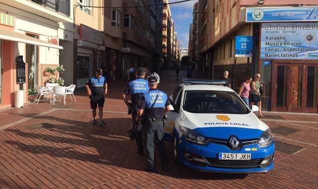 Detenido por fotografiar a niñas en Las Canteras