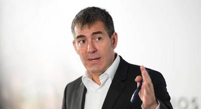 Clavijo ve "buena sintonía" con PP y PSOE para aprobar los presupuestos de 2018