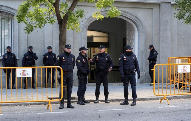 Forcadell y los miembros de la Mesa acatan el 155 y dicen que la DUI fue 'simbólica'