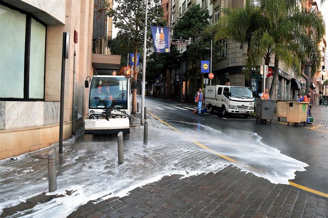 Más de 122 toneladas de basura tras el primer fin de semana del Carnaval
