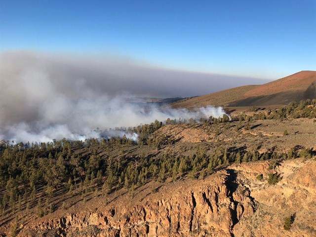 El Cabildo de Tenerife da por controlado el incendio de Granadilla